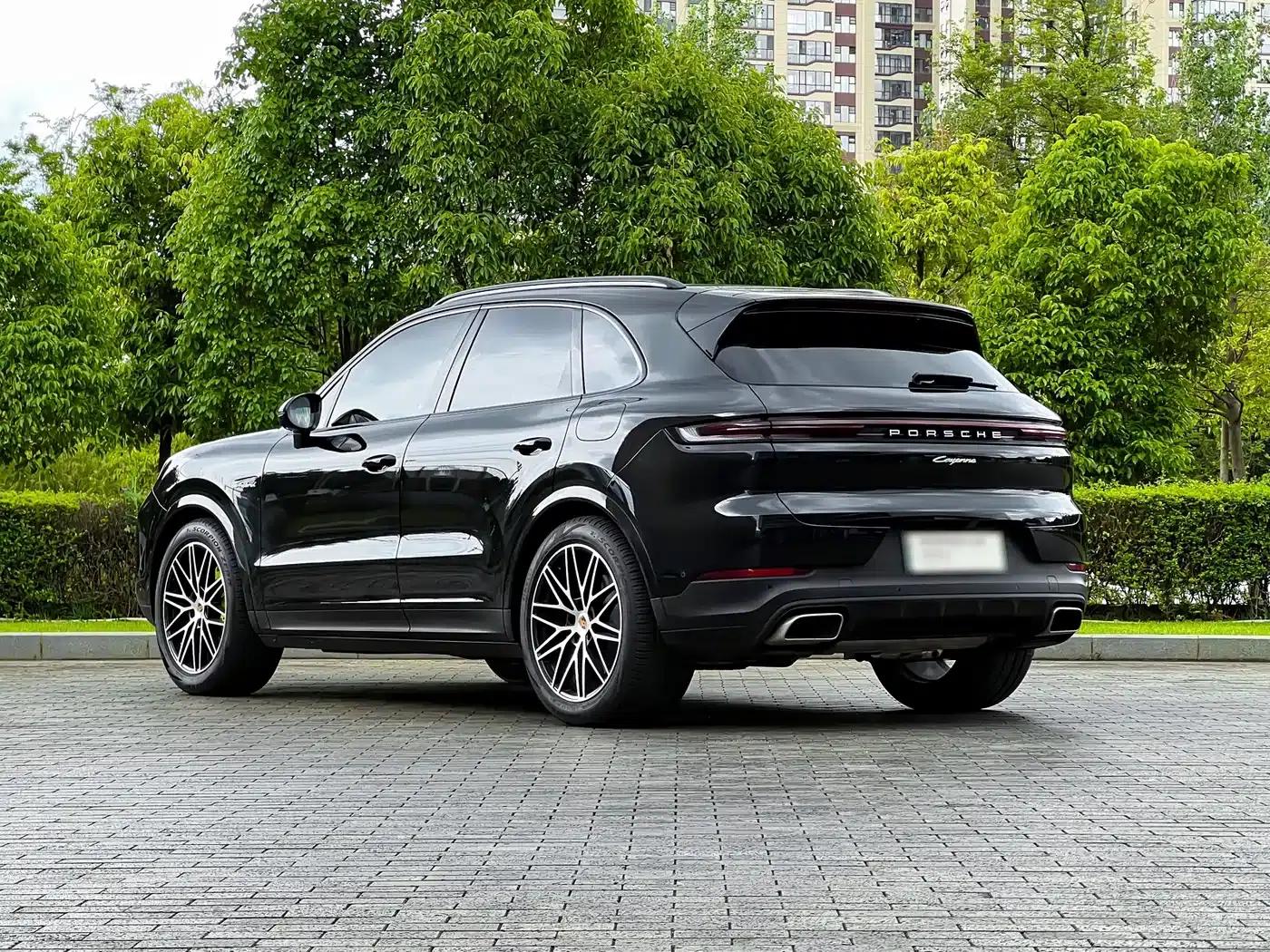 2025 Cayenne E-Hybrid 2.0T — миниатюра 4