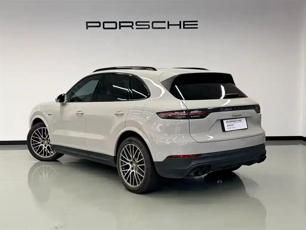 2021 Cayenne E-Hybrid 2.0T — миниатюра 5