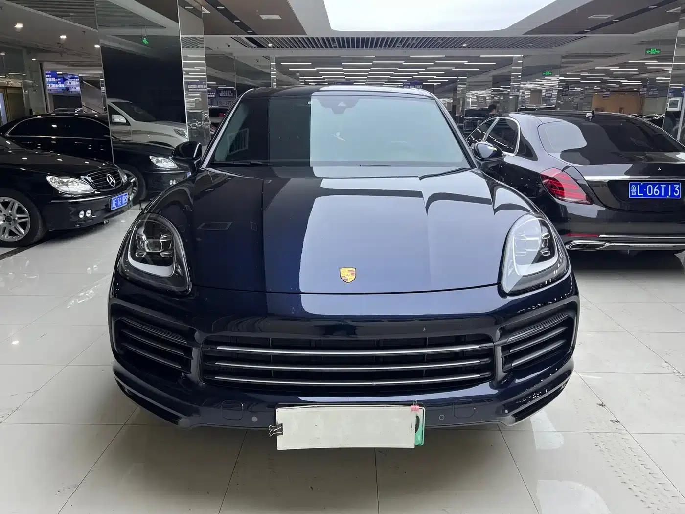 2021 Cayenne E-Hybrid 2.0T — миниатюра 3