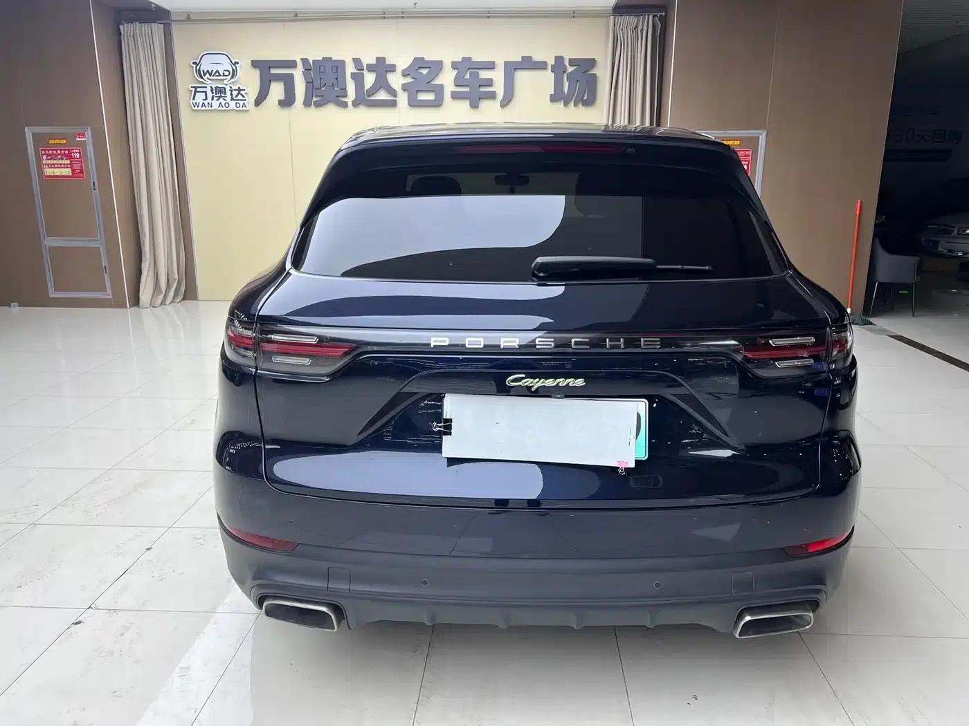 2021 Cayenne E-Hybrid 2.0T — миниатюра 8