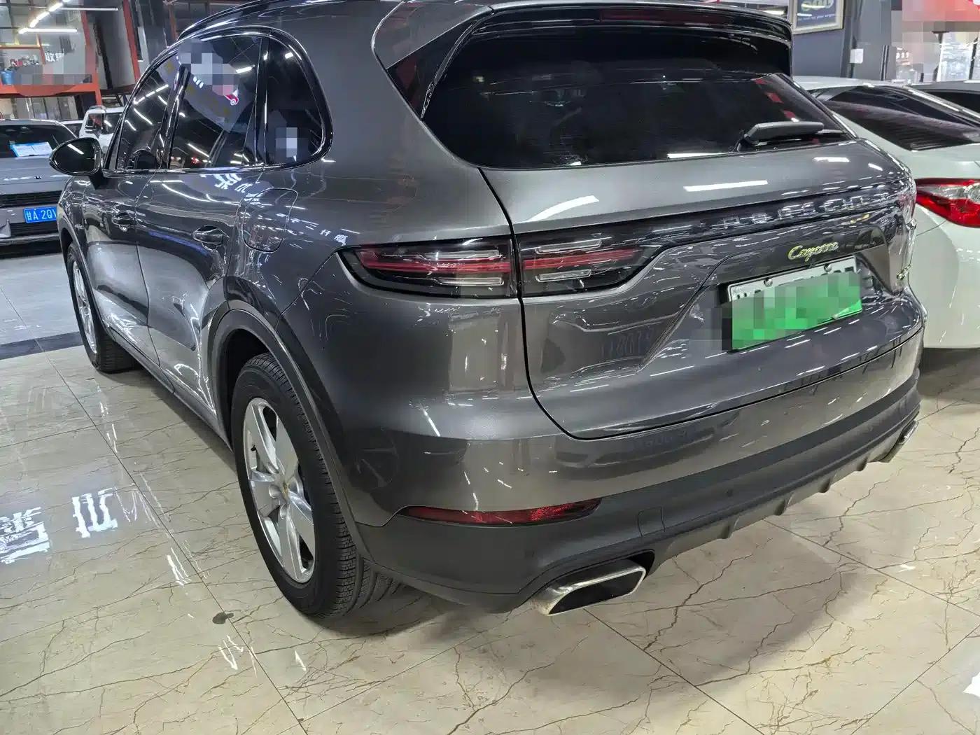 2019 Cayenne E-Hybrid 2.0T — миниатюра 4
