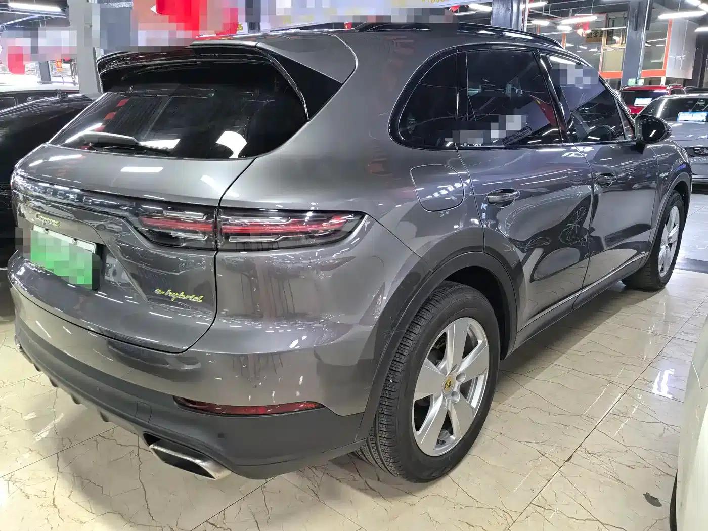 2019 Cayenne E-Hybrid 2.0T — миниатюра 6