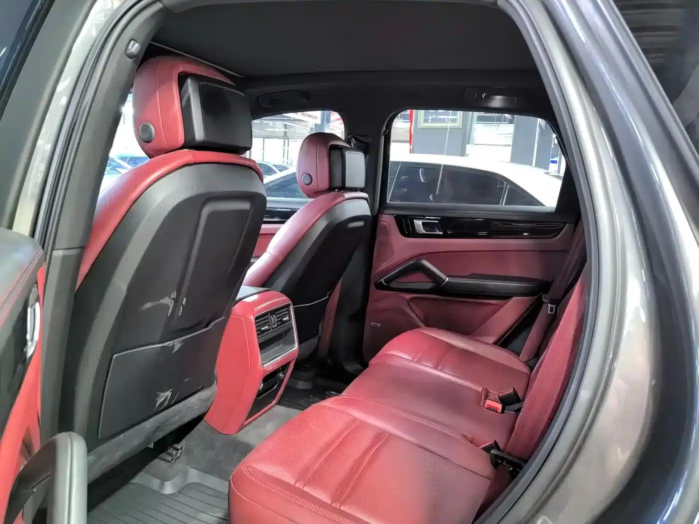 2019 Cayenne E-Hybrid 2.0T — миниатюра 9