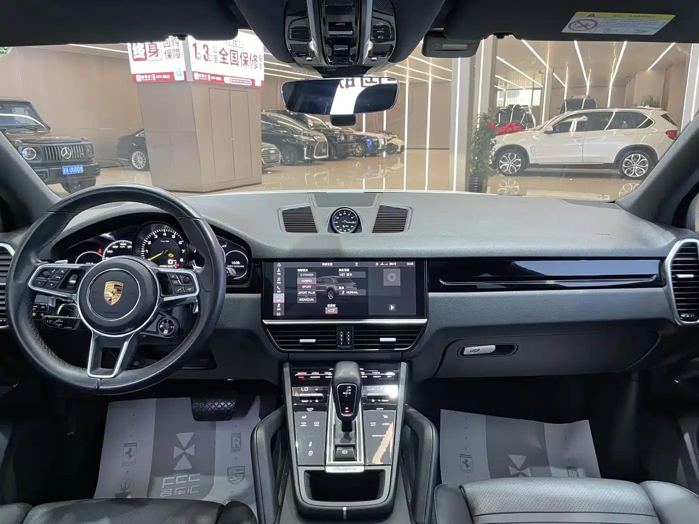 2019 Cayenne E-Hybrid 2.0T — миниатюра 16