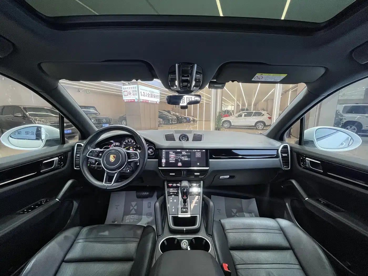 2019 Cayenne E-Hybrid 2.0T — миниатюра 17