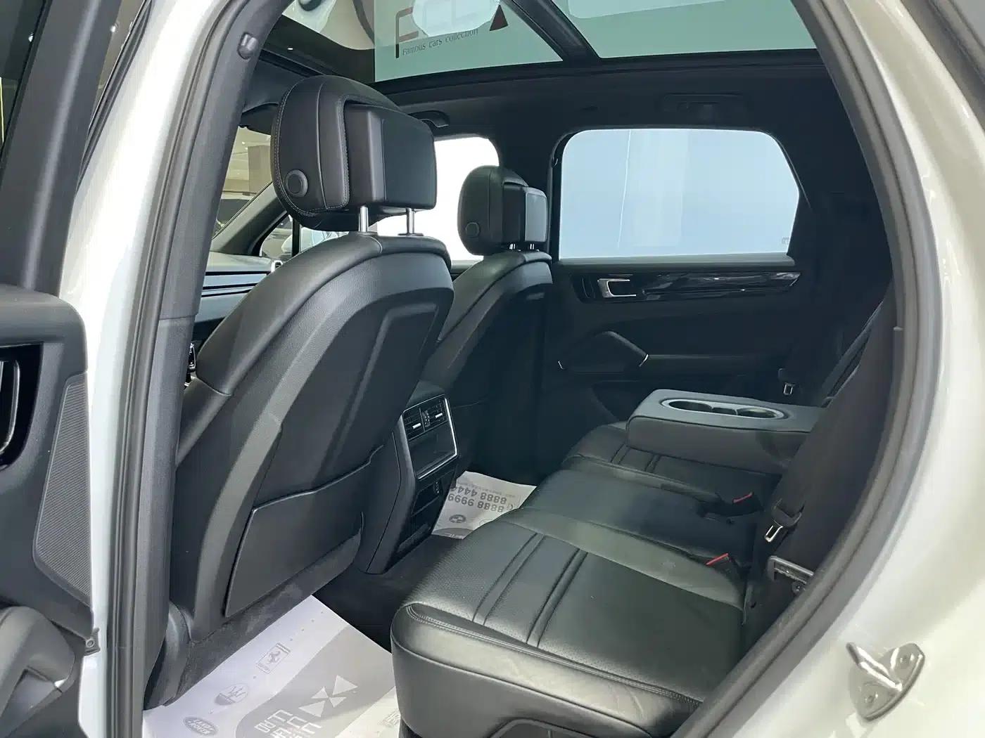 2019 Cayenne E-Hybrid 2.0T — миниатюра 19
