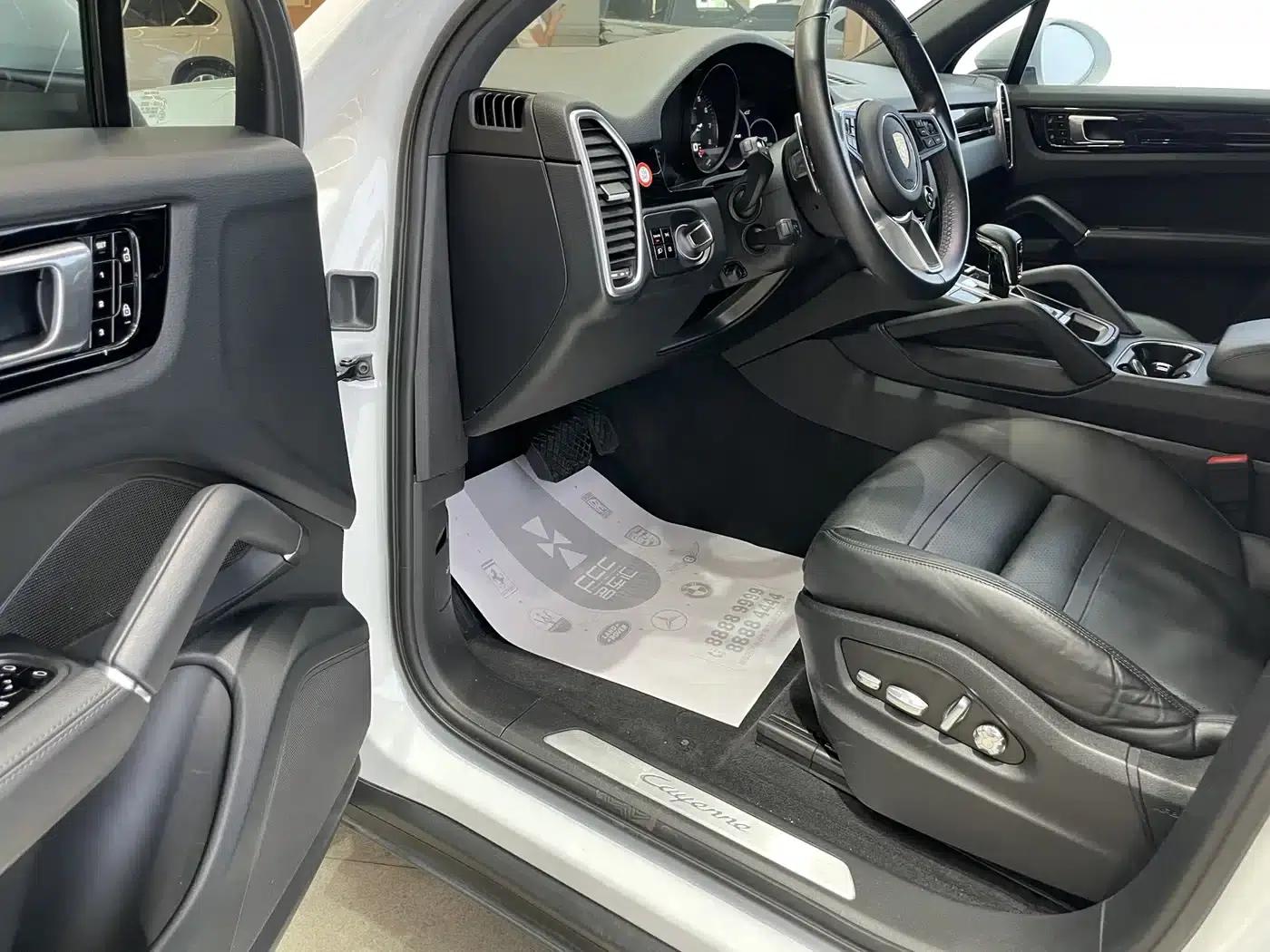 2019 Cayenne E-Hybrid 2.0T — миниатюра 9