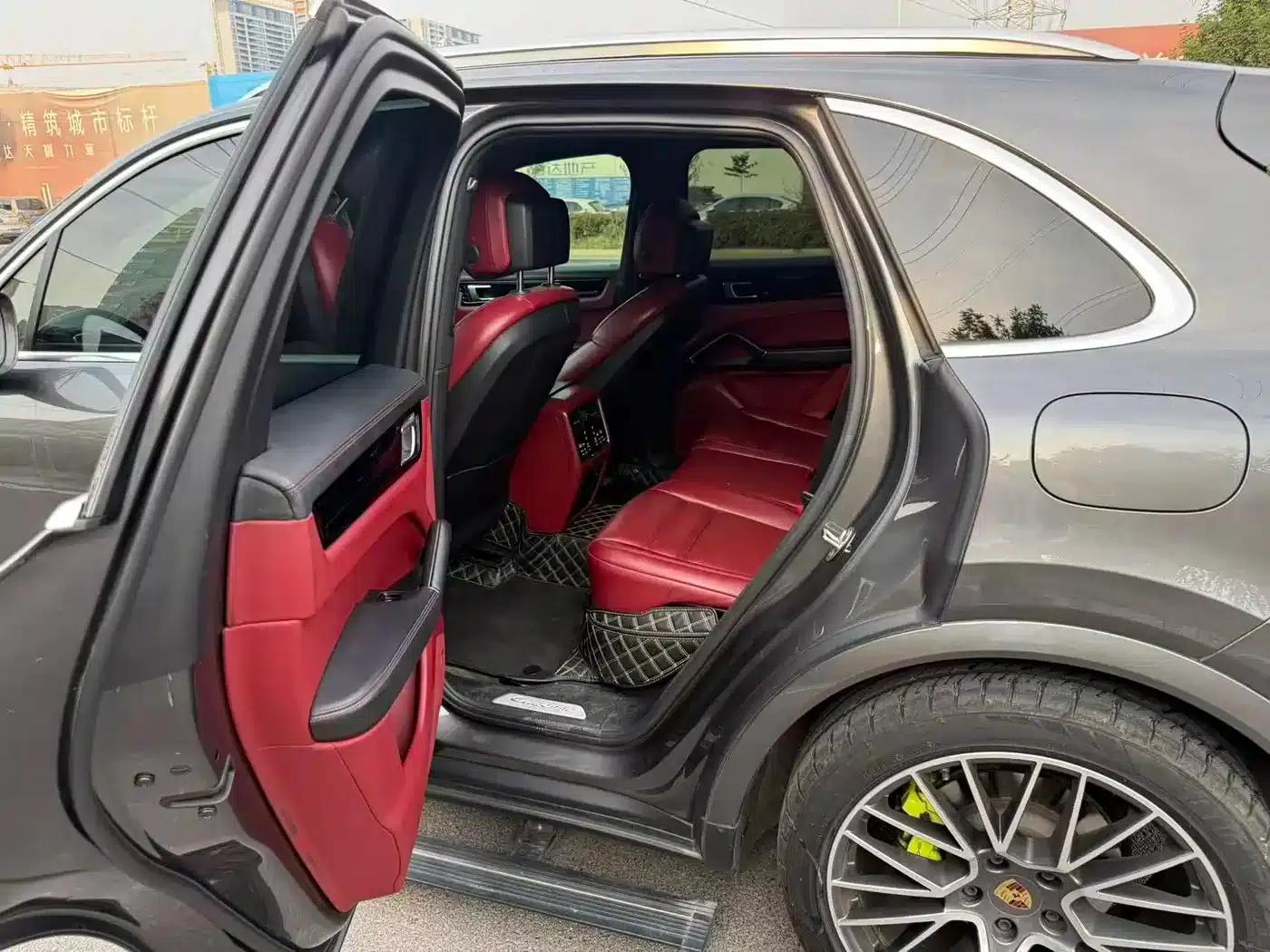 2021 Cayenne E-Hybrid 2.0T — миниатюра 5