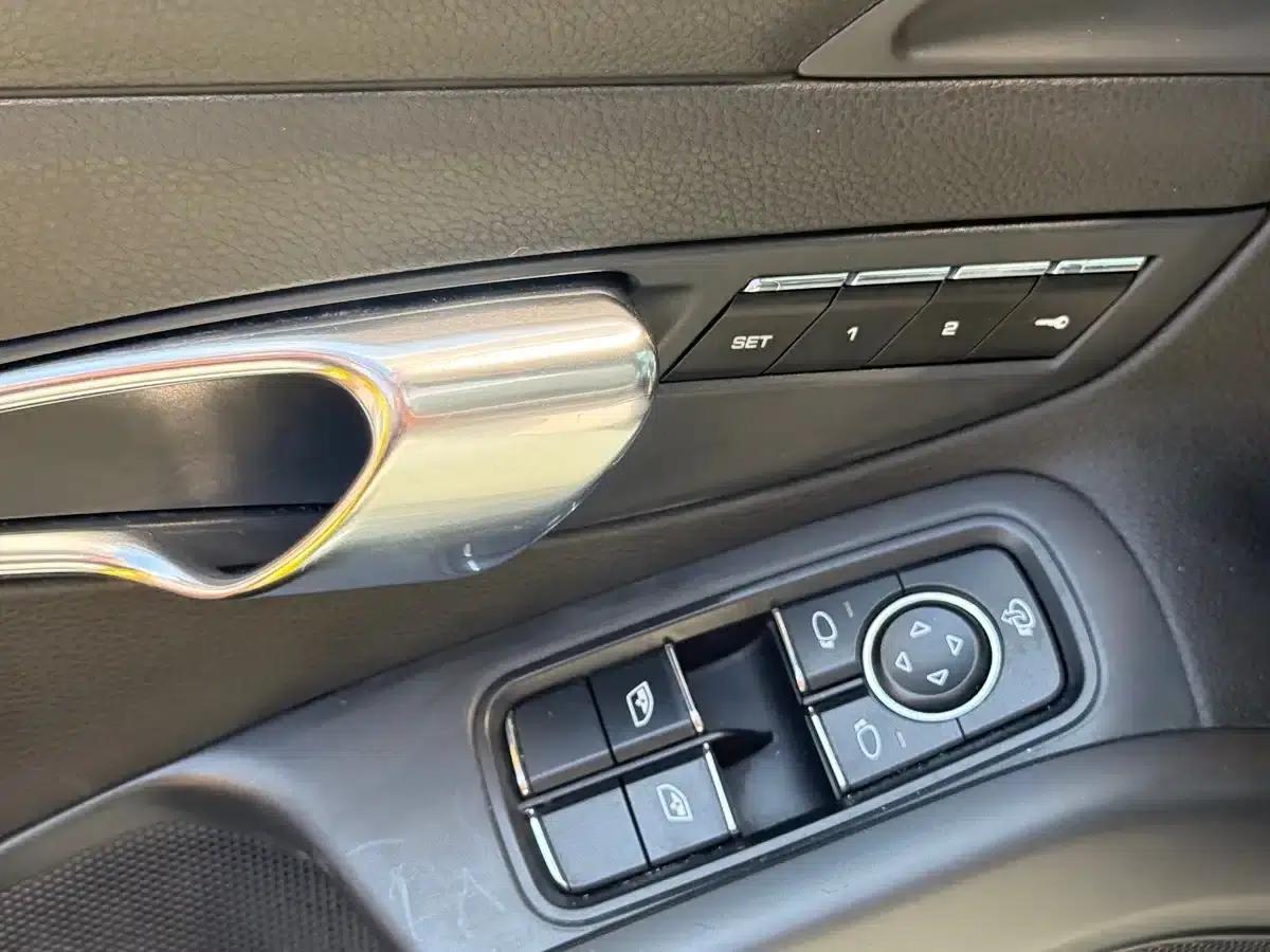 Boxster 2015 Boxster Style Edition 2.7L — миниатюра 14