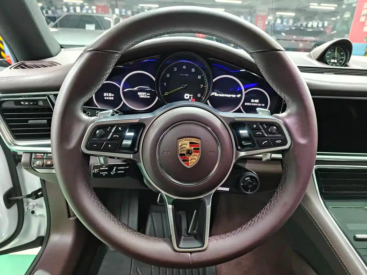 2017 Panamera 4 E-Hybrid Executive Long Wheelbase 2.9T — миниатюра 12