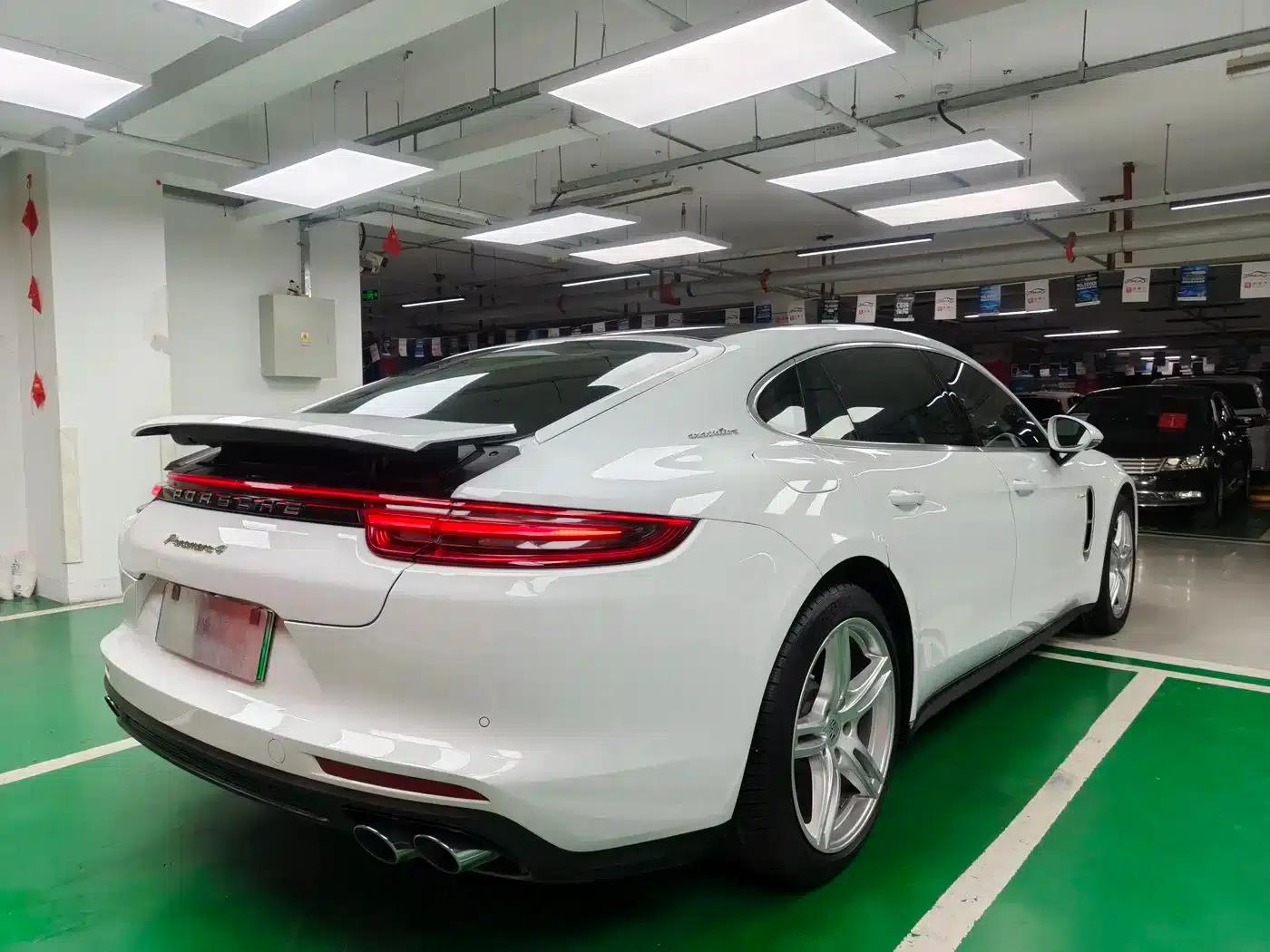 2017 Panamera 4 E-Hybrid Executive Long Wheelbase 2.9T — миниатюра 5