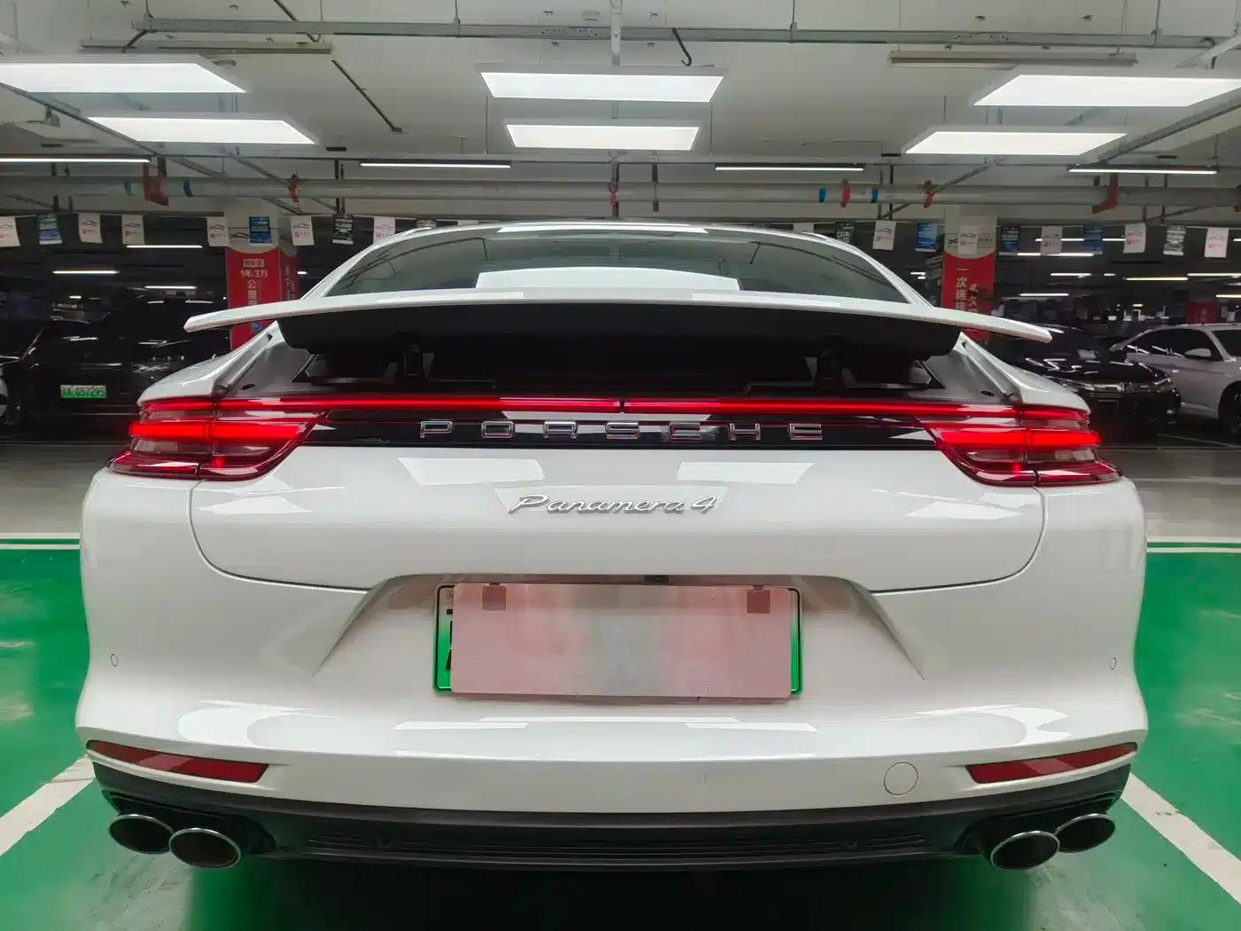 2017 Panamera 4 E-Hybrid Executive Long Wheelbase 2.9T — миниатюра 6
