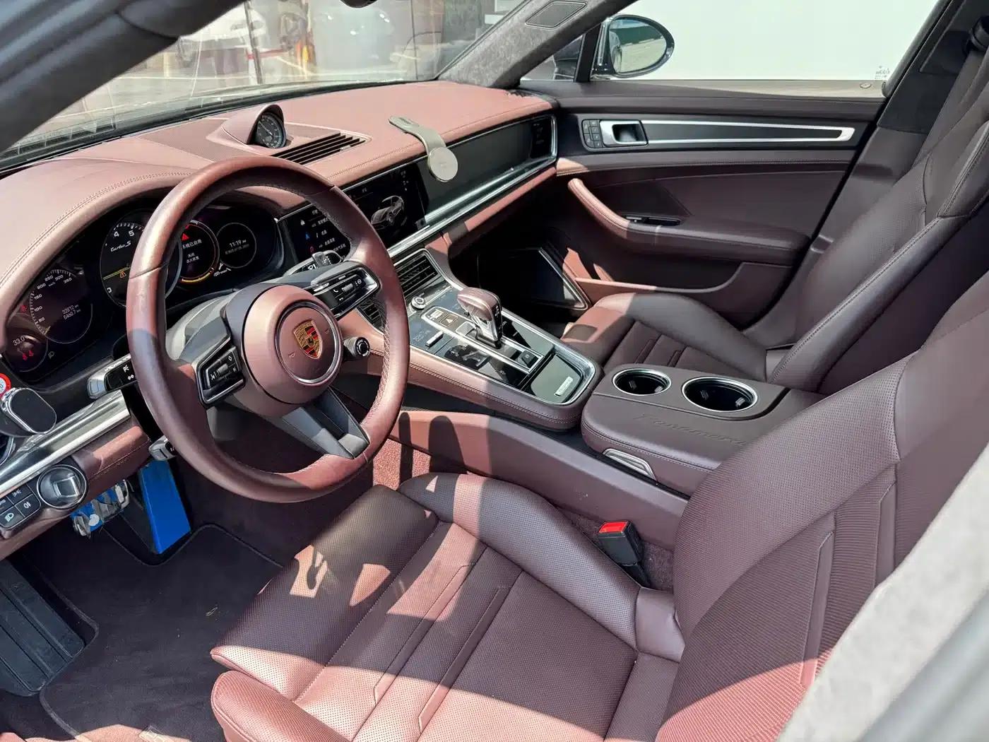 2023 Panamera Turbo S E-Hybrid Executive Long Wheelbase 4.0T — миниатюра 19