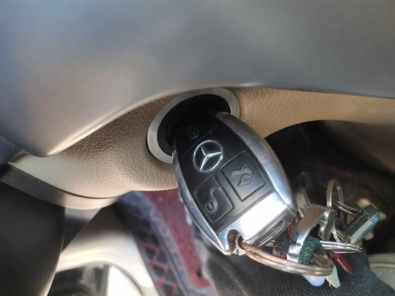 Mercedes-Benz M-Class 2012 ML 300 — миниатюра 9