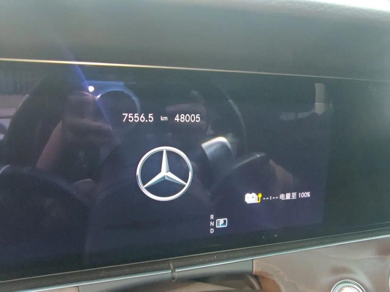 Mercedes-Benz E-Class New Energy 2023 E 350 e L Plug-in Hybrid Sedan — миниатюра 13