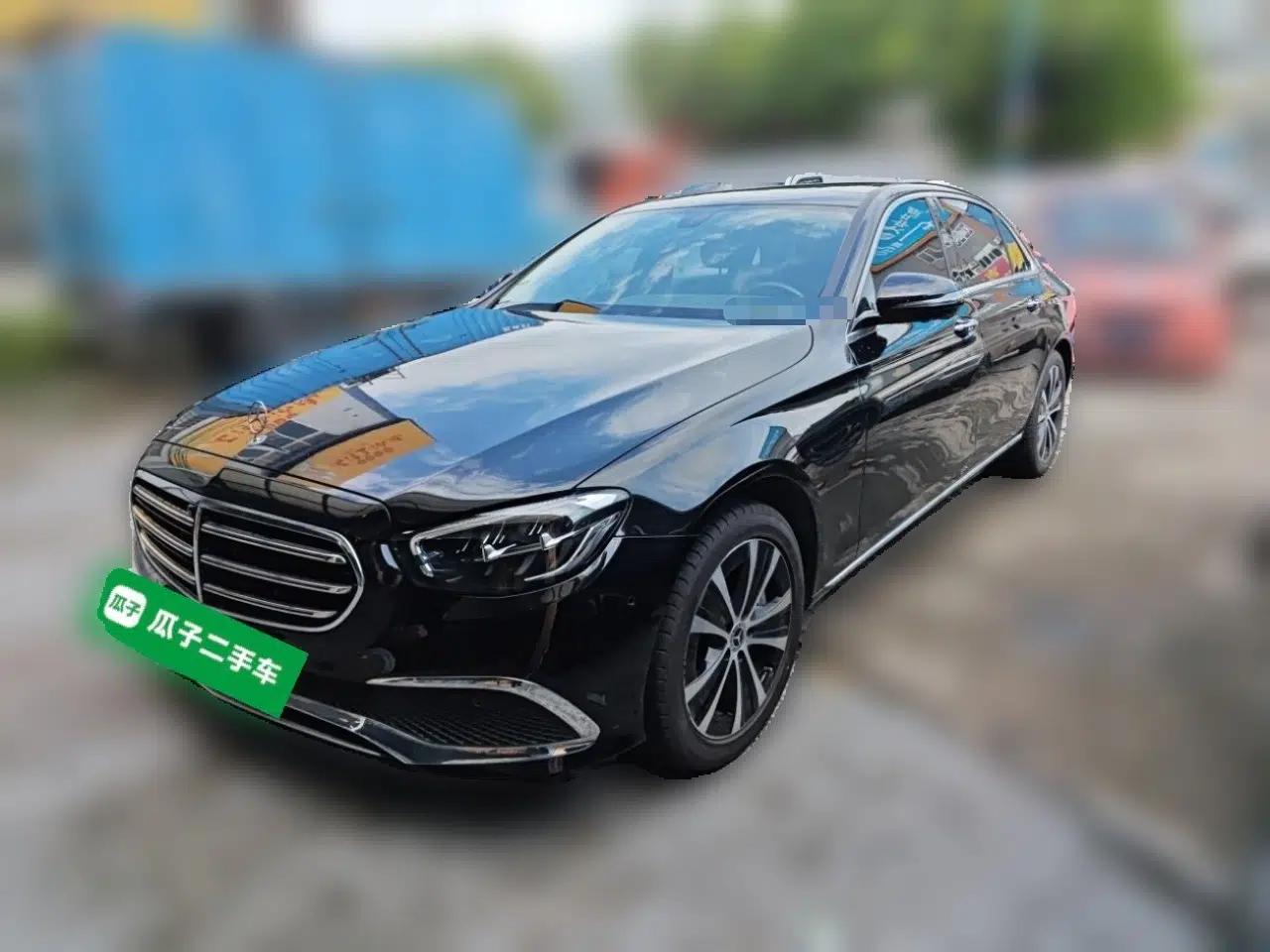 Mercedes-Benz E-Class New Energy 2022 Restyled E 350 e L Plug-in Hybrid Sedan — миниатюра 1