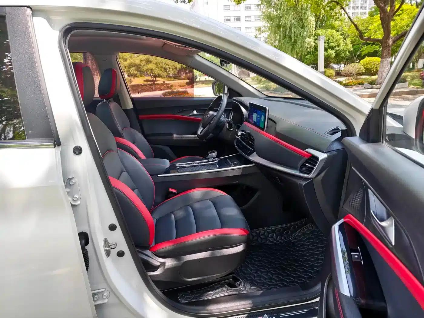Sihao X8 2021 300T DCT Leading Intelligent Connectivity Edition 7-seater — миниатюра 18