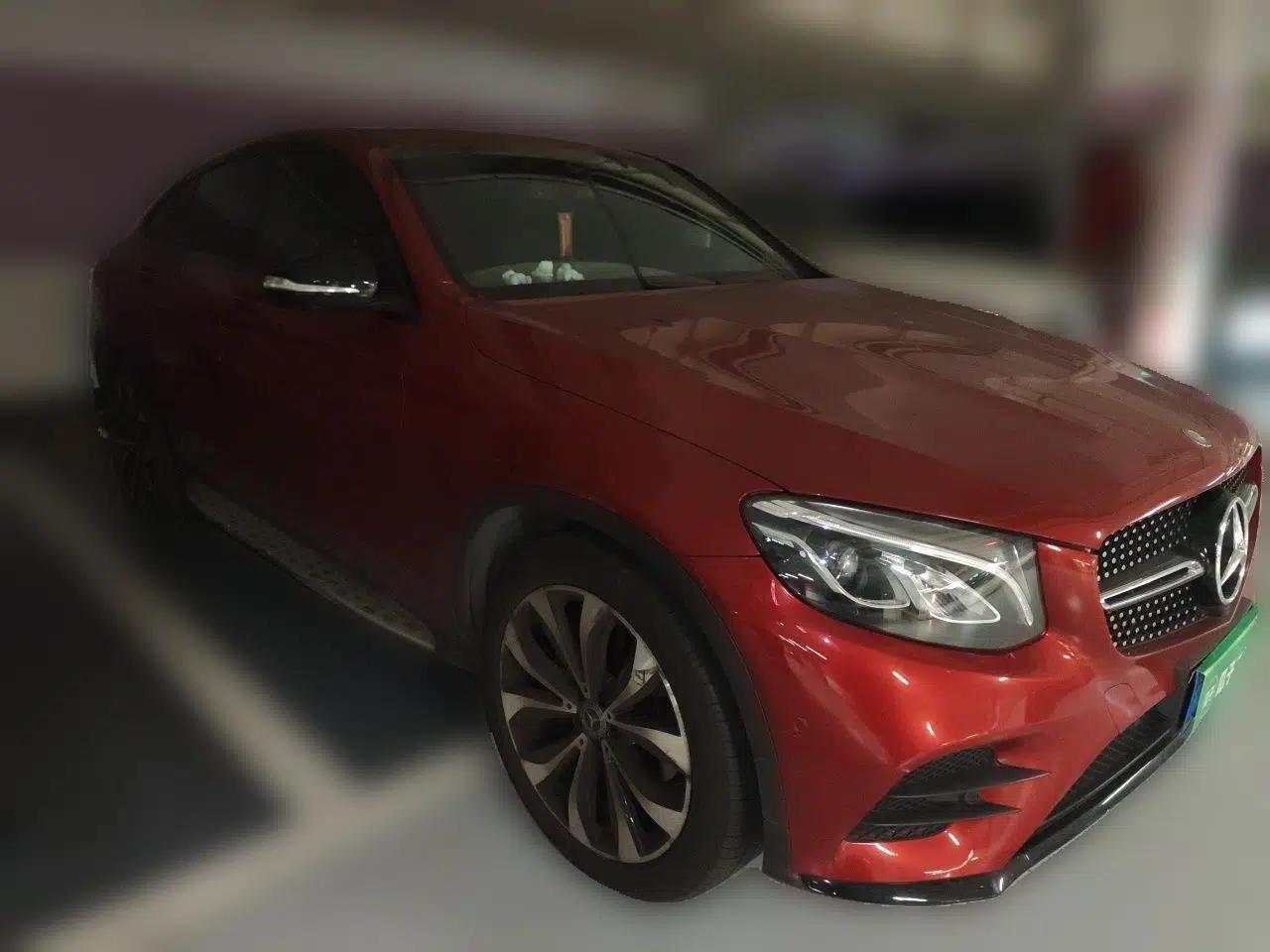 Mercedes-Benz GLC Coupe 2017 GLC 260 4MATIC Coupe SUV — миниатюра 3