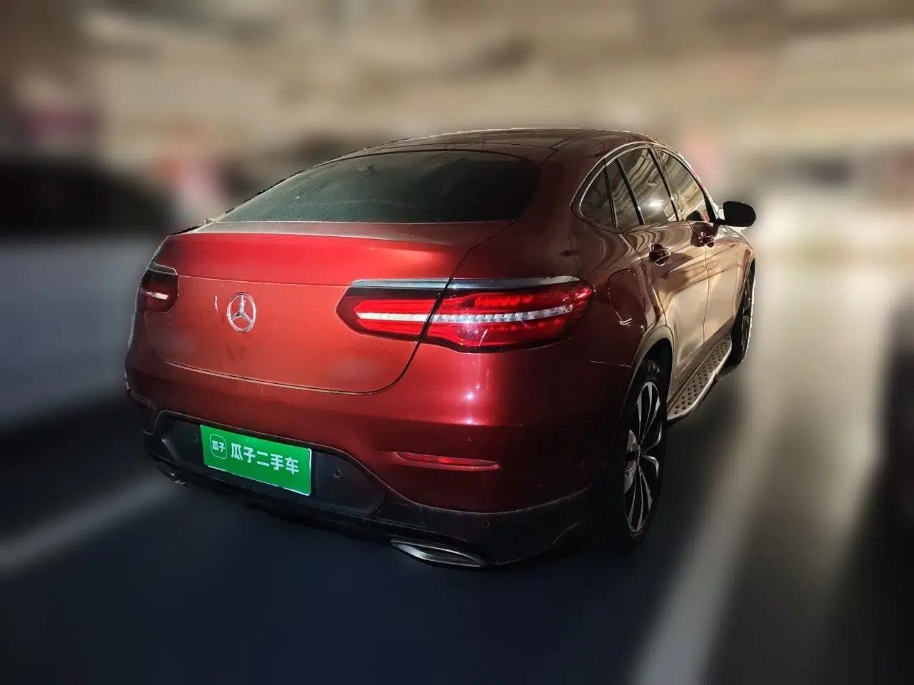 Mercedes-Benz GLC Coupe 2017 GLC 260 4MATIC Coupe SUV — миниатюра 6
