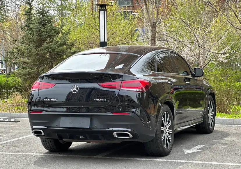 Mercedes-Benz GLE Coupe 2020 GLE 350 4MATIC Coupe SUV Luxury Model — миниатюра 2