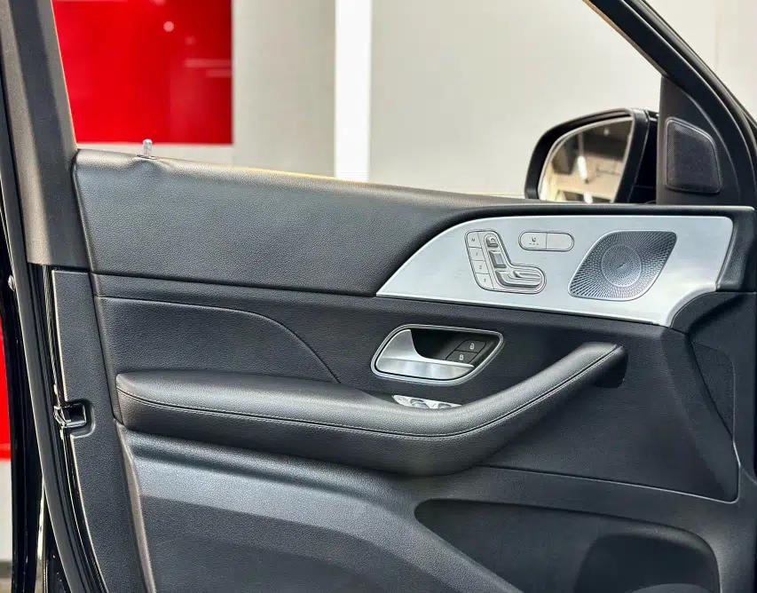 Mercedes-Benz GLE Coupe 2020 GLE 350 4MATIC Coupe SUV Luxury Model — миниатюра 9