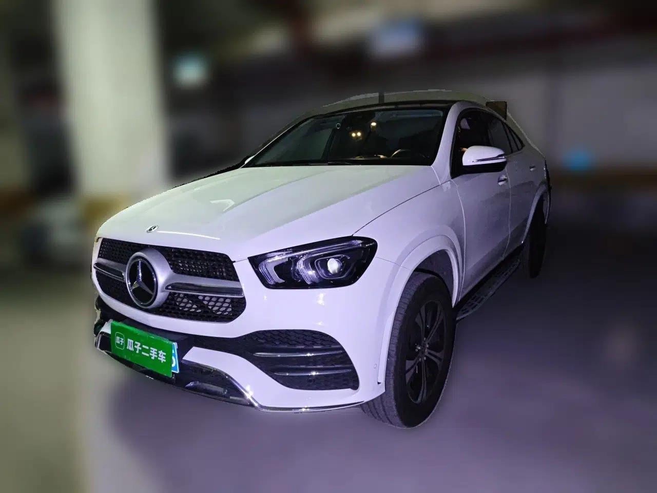 Mercedes-Benz GLE Coupe 2020 GLE 350 4MATIC Coupe SUV Fashion Model — миниатюра 1