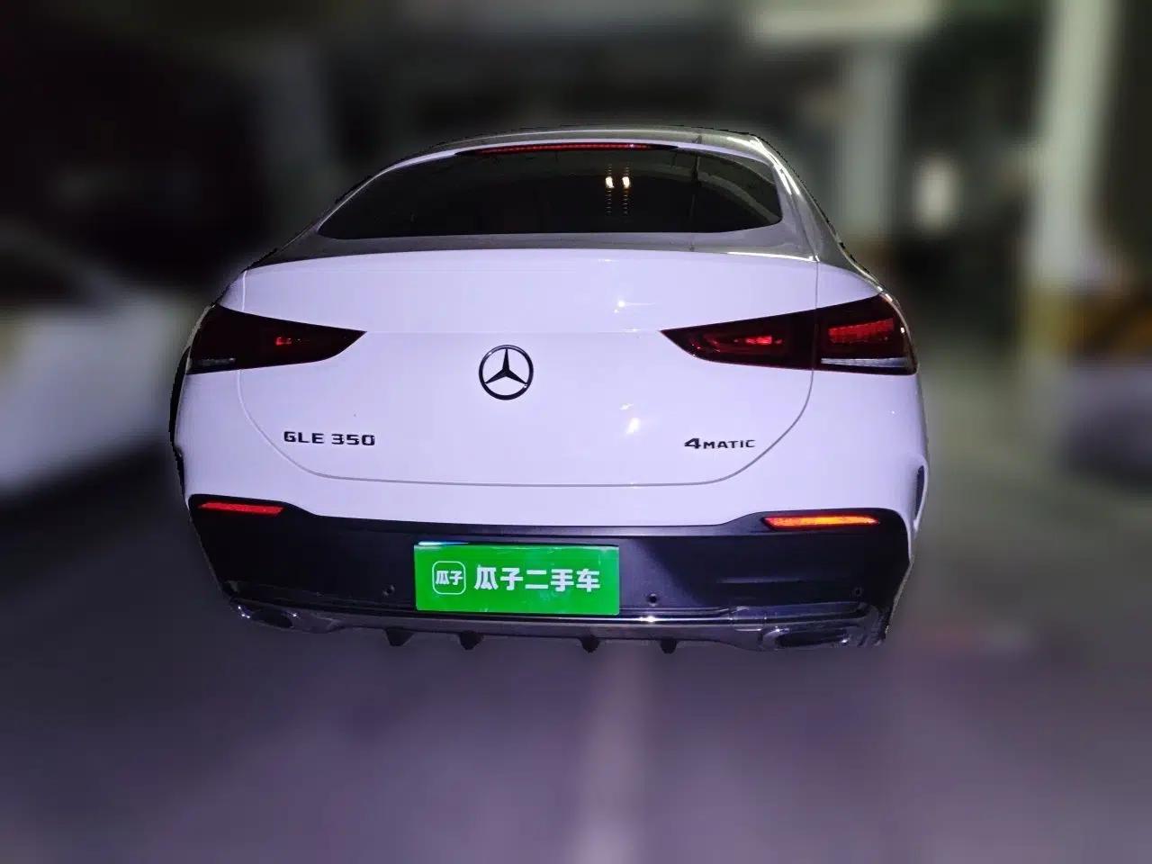 Mercedes-Benz GLE Coupe 2020 GLE 350 4MATIC Coupe SUV Fashion Model — миниатюра 5