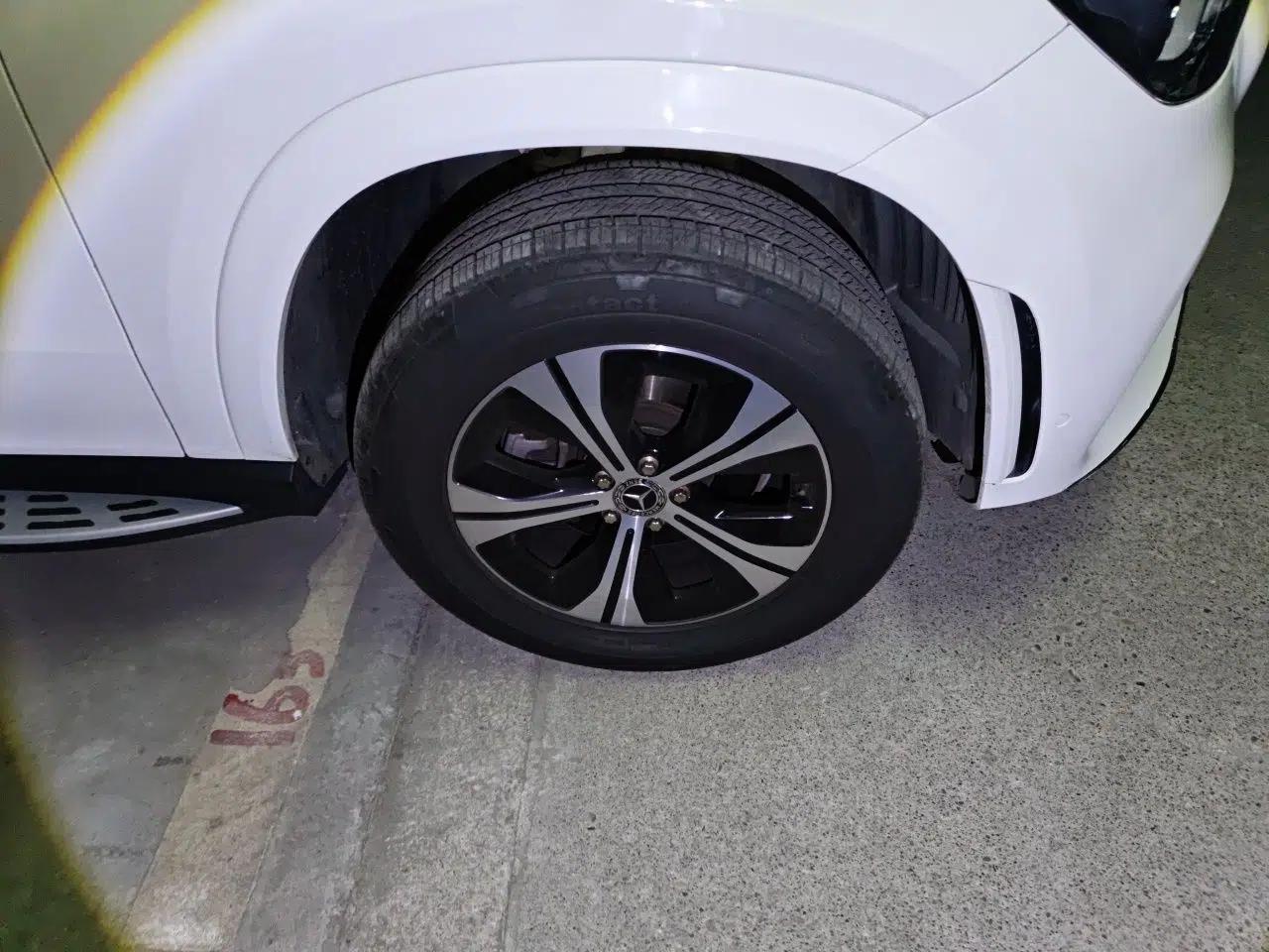 Mercedes-Benz GLE Coupe 2020 GLE 350 4MATIC Coupe SUV Fashion Model — миниатюра 8