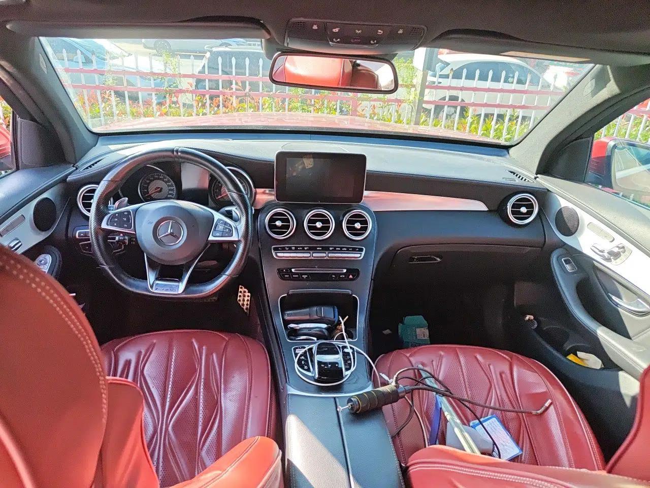 Mercedes-Benz GLC AMG 2018 AMG GLC 63 4MATIC+ — миниатюра 10