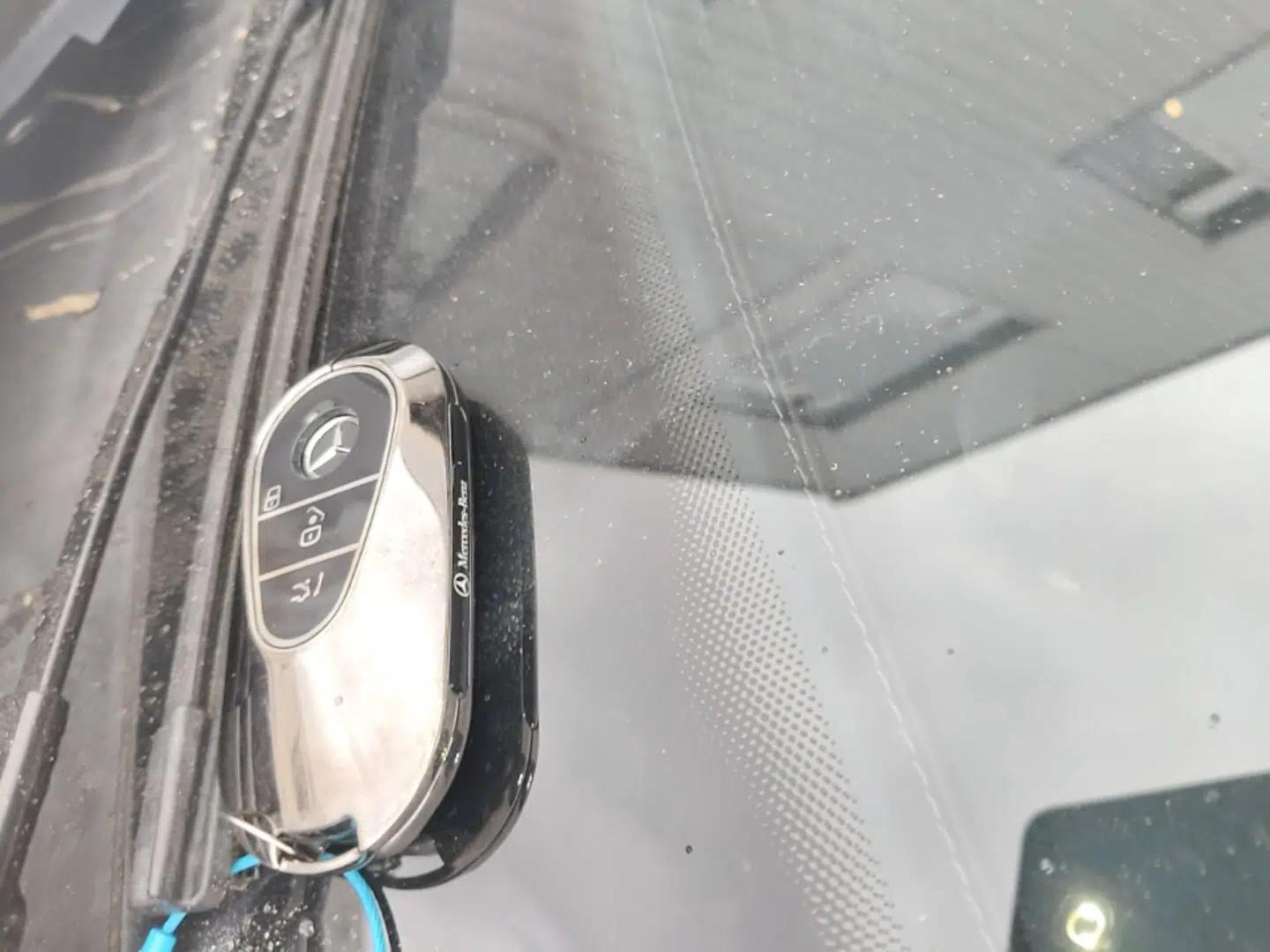 Mercedes-Benz C-Class New Energy 2024 C 350 eL — миниатюра 12