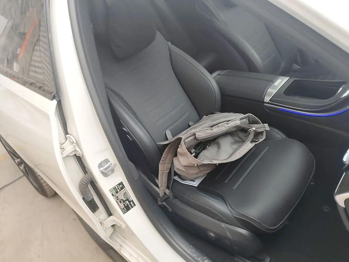 Mercedes-Benz C-Class New Energy 2024 C 350 eL — миниатюра 23