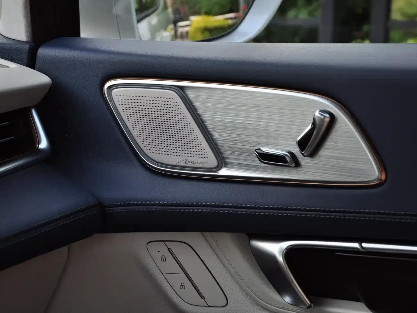 Century 2023 2.0T Six-Seat Luxury Edition — миниатюра 13