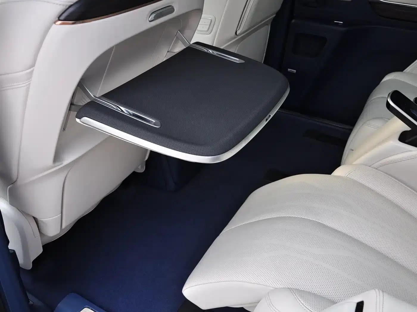 Century 2023 2.0T Six-Seat Luxury Edition — миниатюра 17