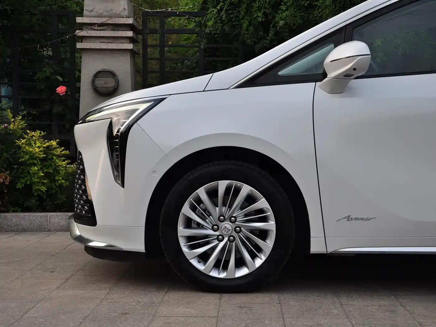 Century 2023 2.0T Six-Seat Luxury Edition — миниатюра 21