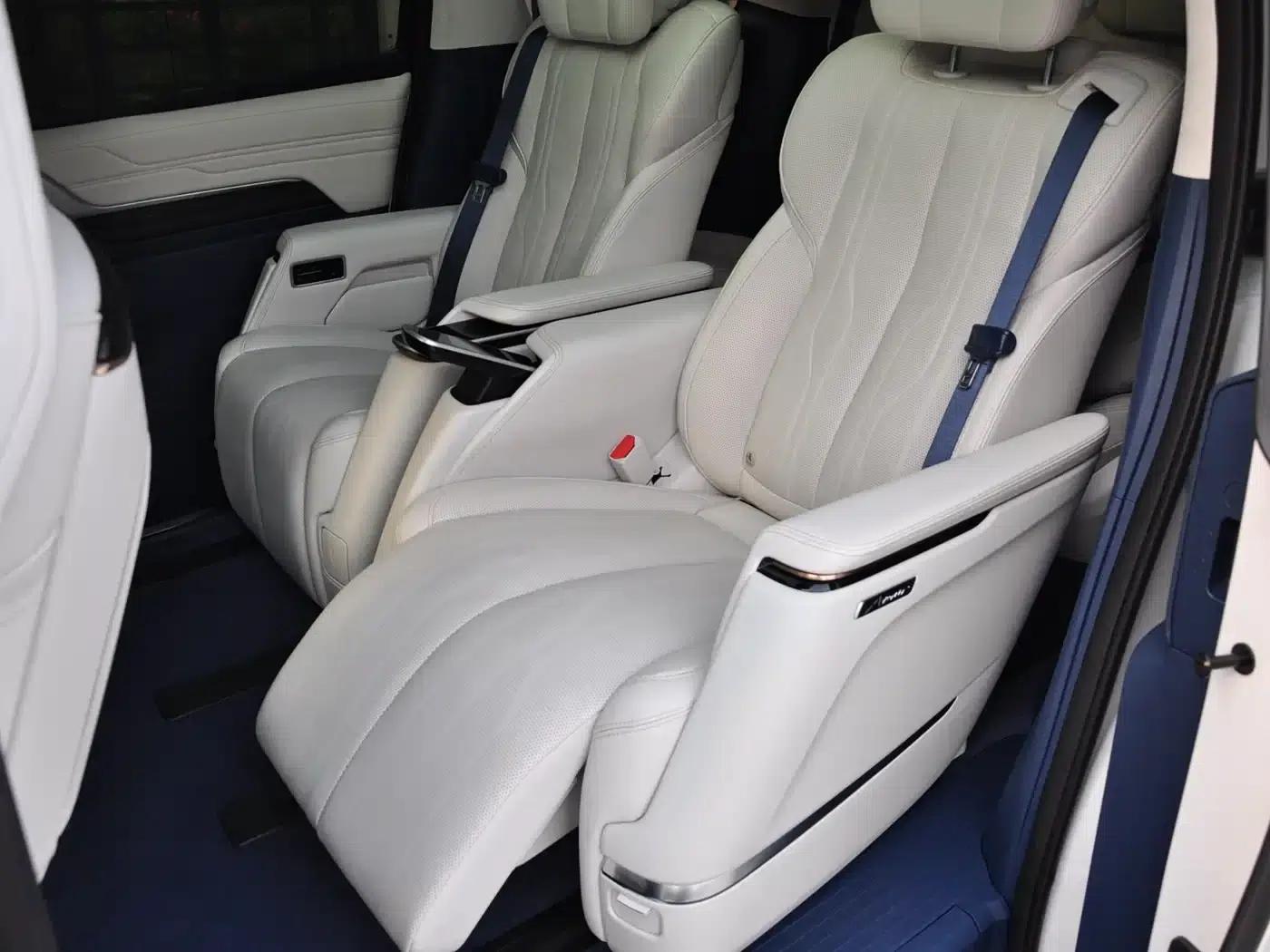 Century 2023 2.0T Six-Seat Luxury Edition — миниатюра 8