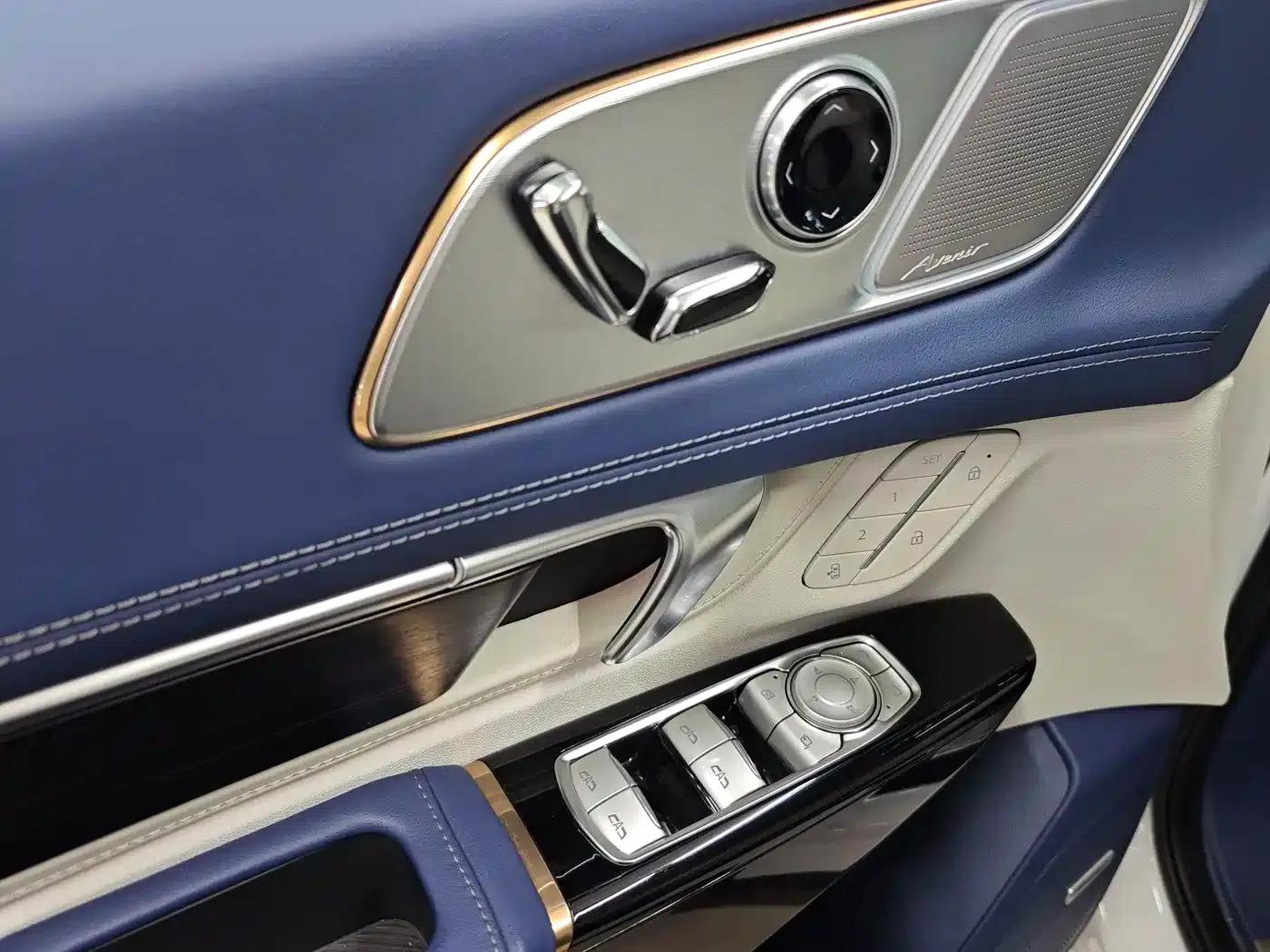 Century 2023 2.0T Six-Seat Luxury Edition — миниатюра 15