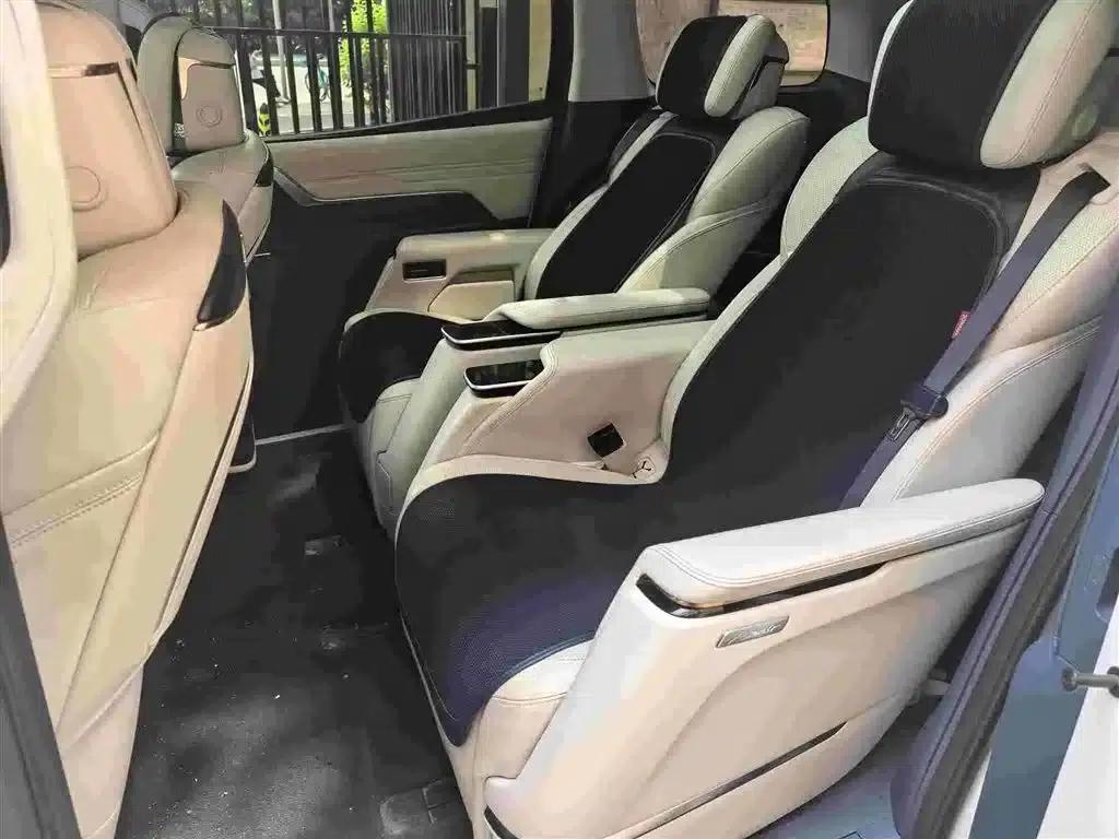 Century 2023 2.0T Six-Seat Luxury Edition — миниатюра 5