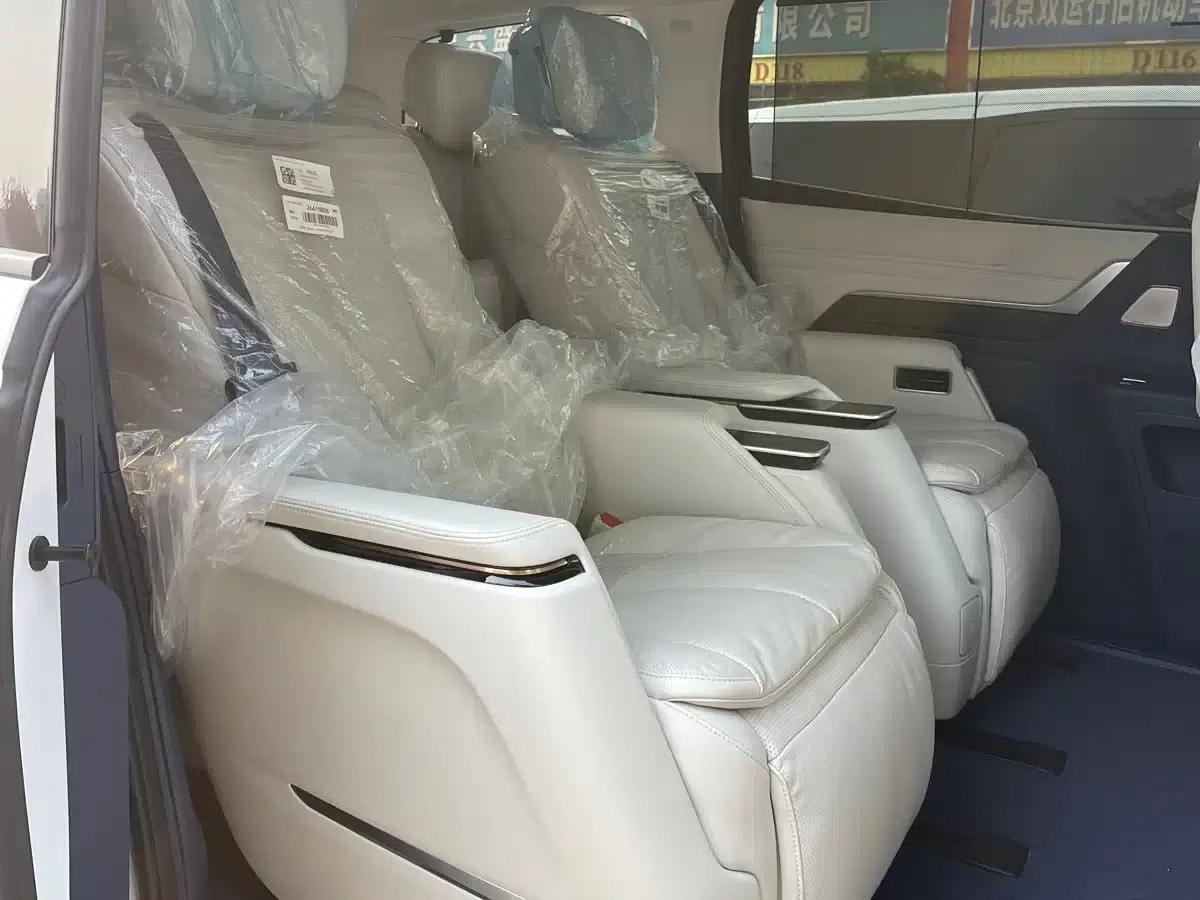 Century 2025 2.0T 7-Seat Luxury Edition — миниатюра 9