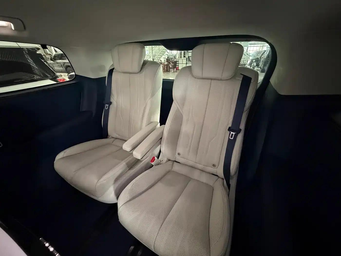 Century 2023 2.0T Six-Seat Luxury Edition — миниатюра 7
