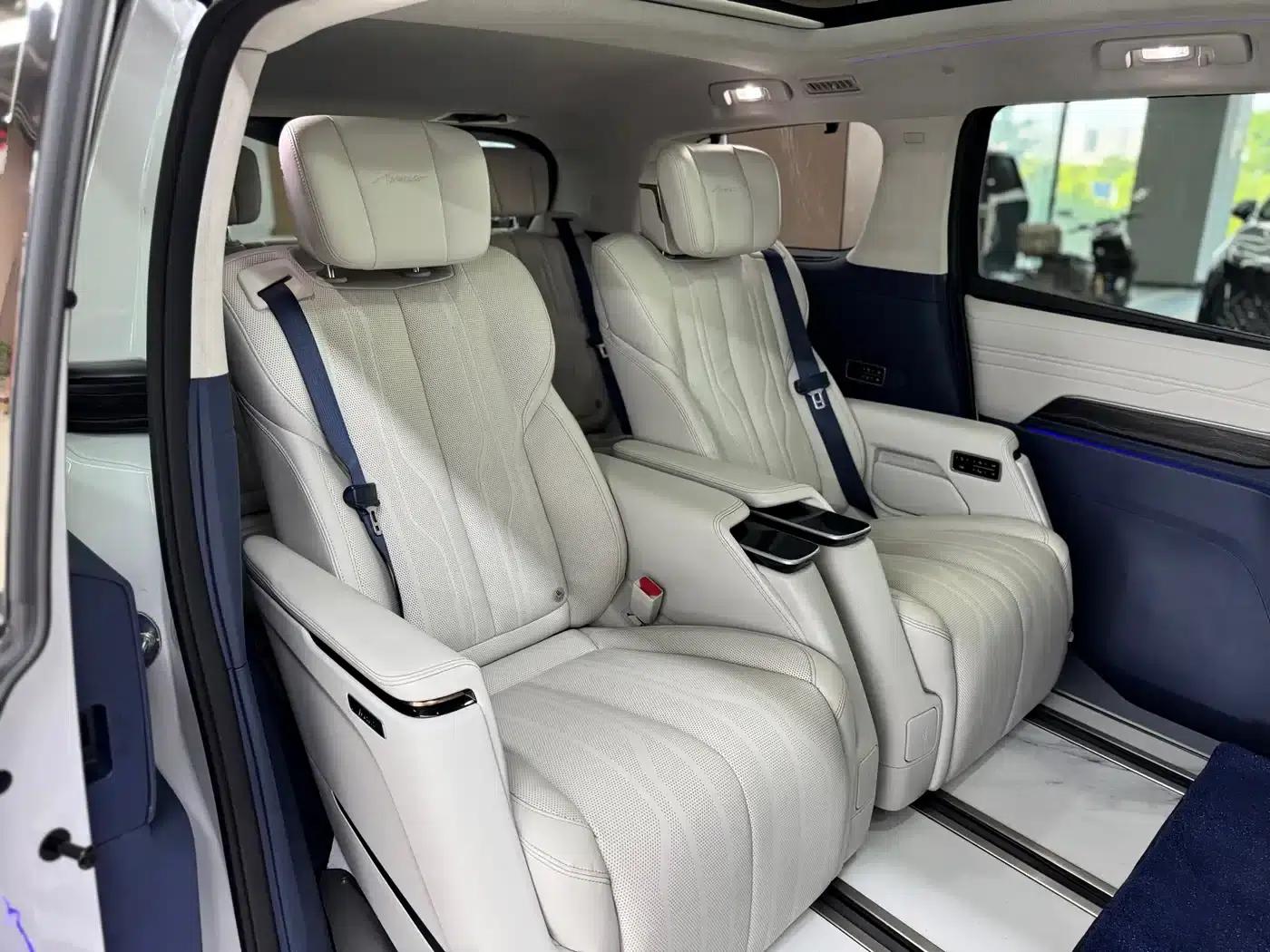 Century 2023 2.0T 7-Seat Luxury Edition — миниатюра 12