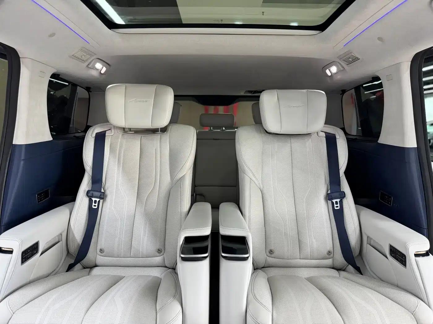 Century 2023 2.0T 7-Seat Luxury Edition — миниатюра 16