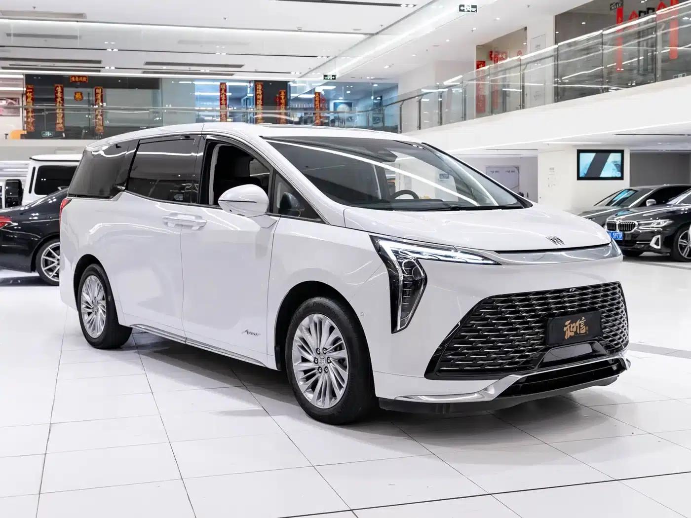 Century 2023 2.0T Six-Seat Luxury Edition — миниатюра 3