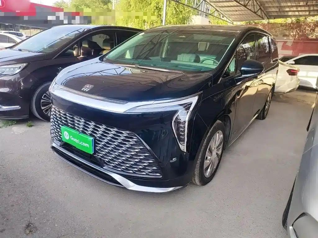 Century 2025 2.0T Four-Seat Private Edition — миниатюра 1