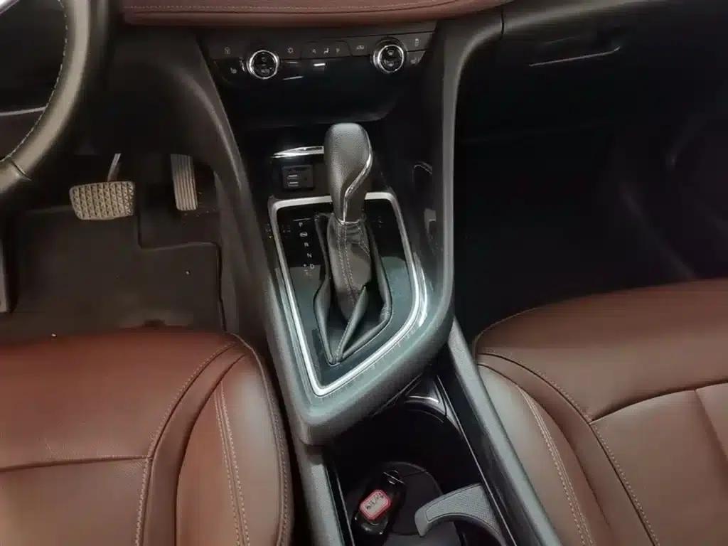 Buick GL6 2018 18T 6-seater Premium — миниатюра 14
