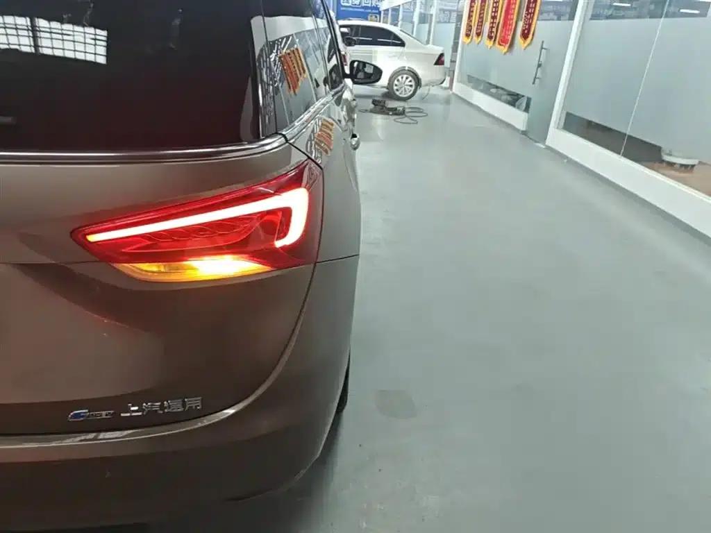 Buick GL6 2021 323T Mild Hybrid Connected Luxury Edition — миниатюра 8