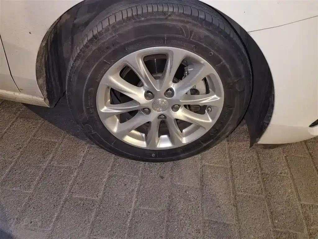 Buick GL6 2021 323T Mild Hybrid Connected Elite Edition — миниатюра 23