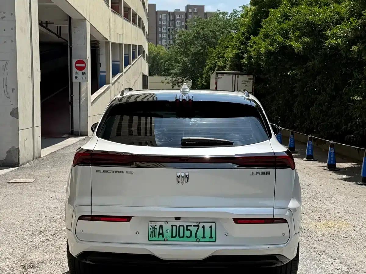 Buick E5 2023 Premium Standard Range Edition — миниатюра 5