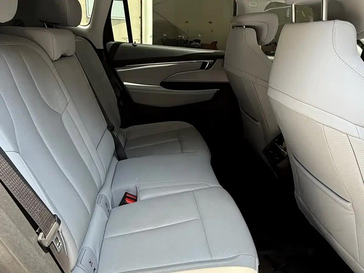 Buick E5 2023 Premium Standard Range Edition — миниатюра 8