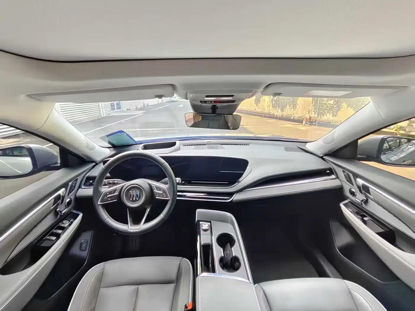 Buick E5 2023 Premium Standard Range Edition — миниатюра 5