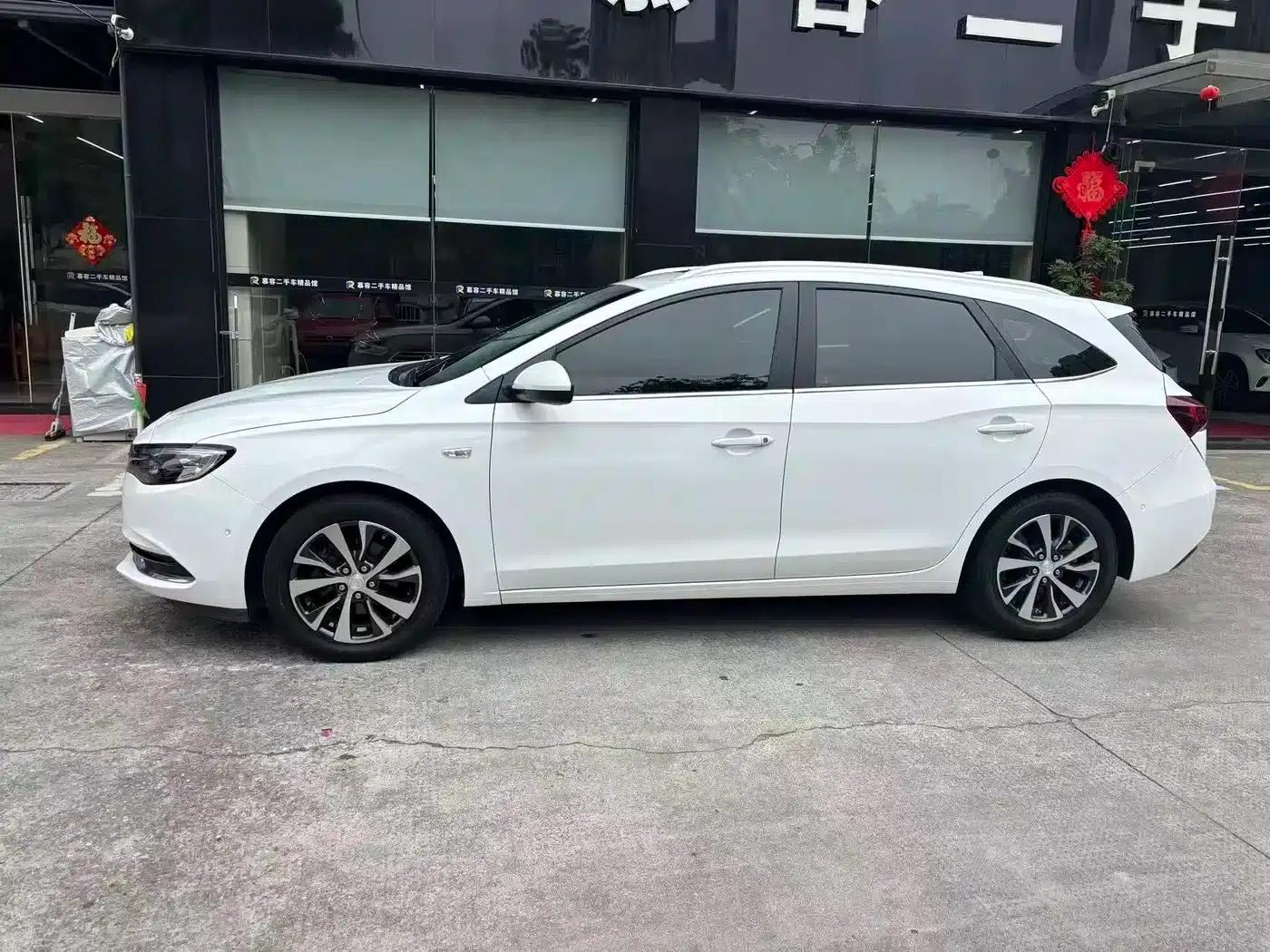 Buick Verano 2019 18T Automatic Connected Flagship Model (National V Emission Standard) — миниатюра 3